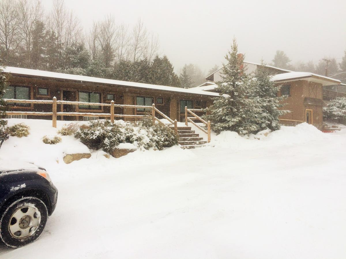 Adirondack Spruce Lodge Уилмингтон Экстерьер фото